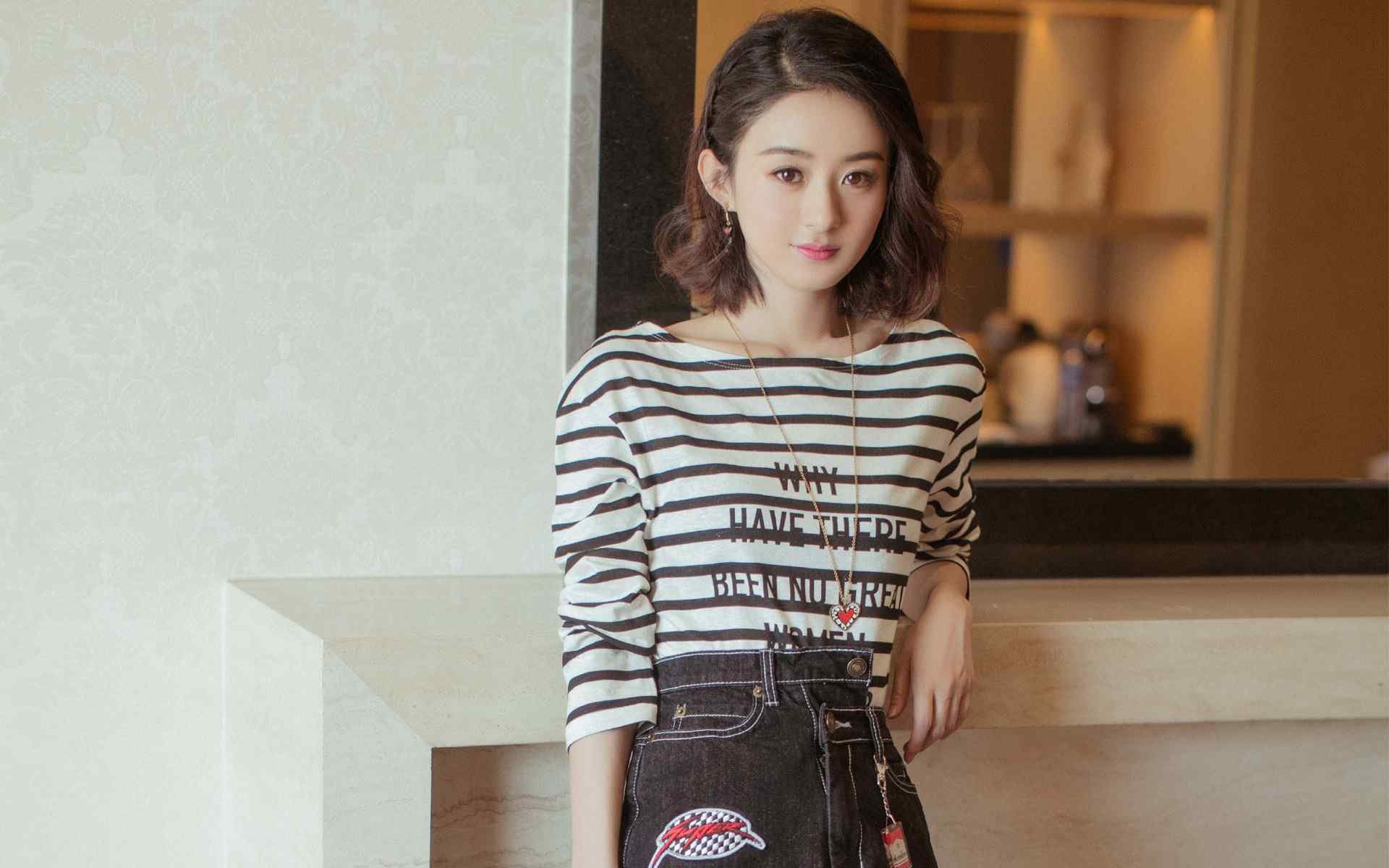 勒沃库森快节奏控球切入禁区制造机会，勒沃库森首发