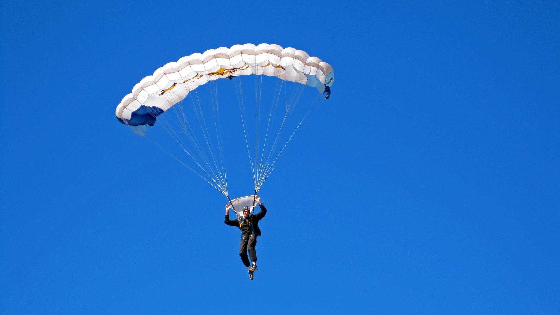 开云体育平台-LOLS16版本提前被讨论，玩家称“今年世界赛必看”